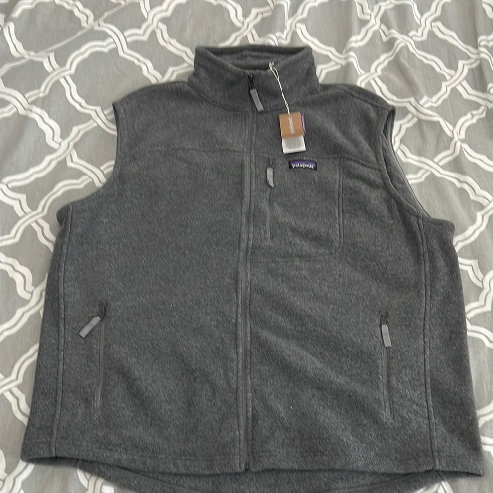 NWT Men’s Patagonia Gray Fleece Vest Sz XXL